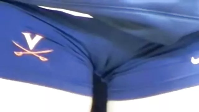 Esposa clube do sexo gorda se masturba quando seu marido fode um homem jovem