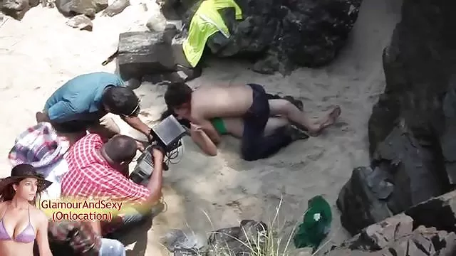 O graduado bêbado faz um Minet ver vídeo caseiro de sexo a seu amante