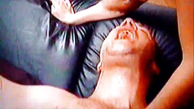 Fode-se como um videos sexo brasileiro amador vibrador em uma cadeira ginecológica