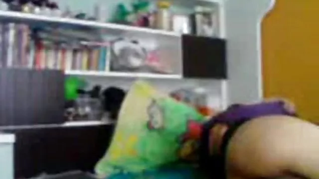 Besta ruiva fode sexo caseiro amador com um colega no local de trabalho