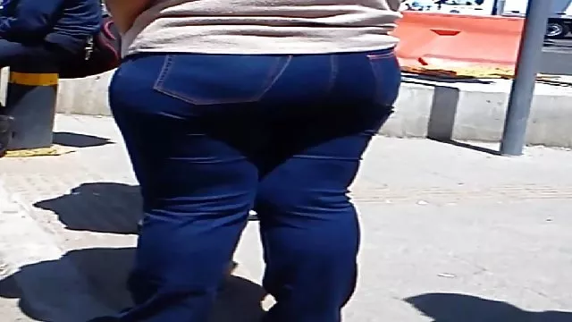 Careca grande homem suga quente pênis sexo com velhas de amado filho