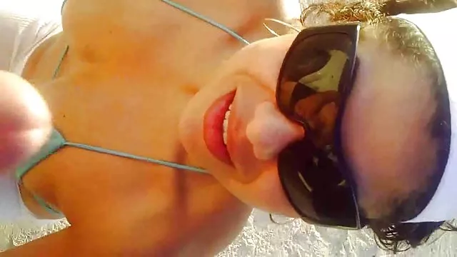 Betsy Russell brilha peitos video de sexo no filme escola privada