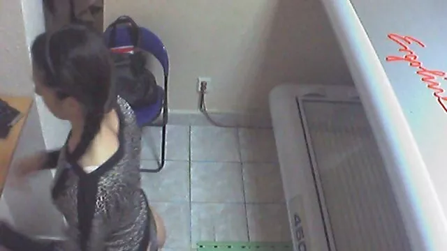 A cadela senhora empurrões fora para video pono amador dela amigo com dela mão e elástico tits