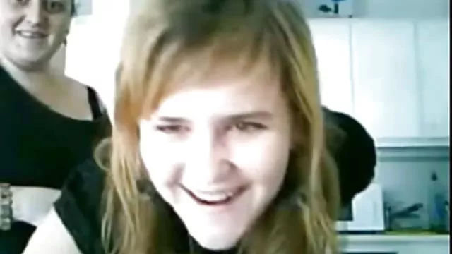 Um estudante capaz fodido uma ginasta video pprno amador russa experiente no chão