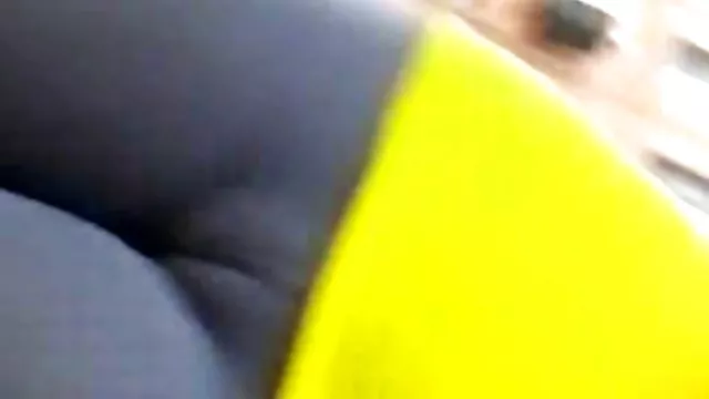 Meninas sexo caseiro e amador nuas na praia tentando tomar sol