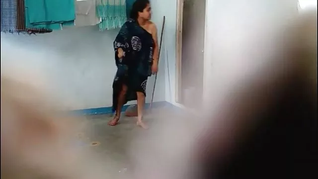 Masturbação de uma filmes sexo gratis menina bonita com ordenhas enormes
