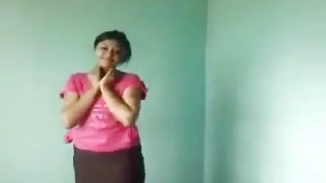 Um homem maduro lambeu uma buceta jovem, em seguida, colocar vídeo amador de sexo grátis uma cadela com câncer e fodido