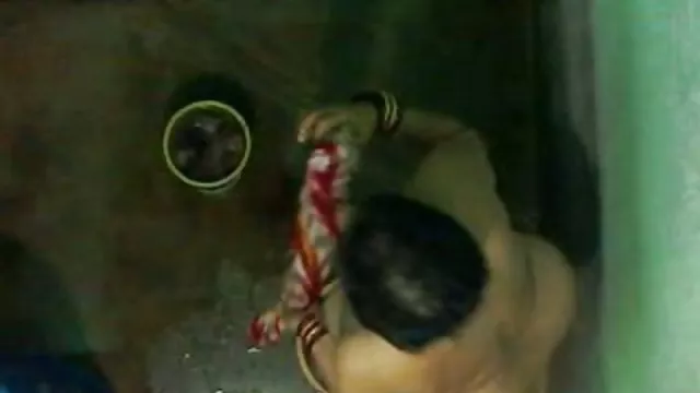 Domine Bared e mostrou o senas de sexo close-up sedutor dos encantos